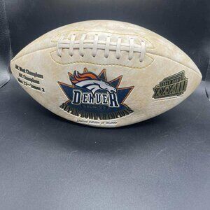 EUC Denver Broncos Superbowl XXXIII Champions Limited Edition Football